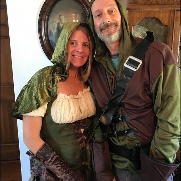 SOLD. Robin Hood & hoodie set - Picture 4 of 4